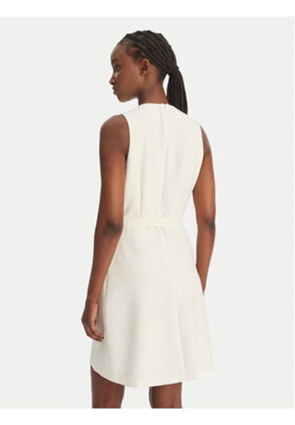 Hugo - HUGO Sukienka koktajlowa Kidenna 50559186 Écru Regular Fit. Kolor: kremowy. Materiał: syntetyk. Styl: wizytowy