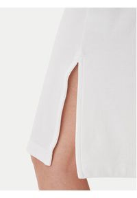 Lacoste Sukienka codzienna EF2883 Écru Oversize. Okazja: na co dzień. Kolor: kremowy. Materiał: bawełna. Typ sukienki: proste, oversize. Styl: casual #5