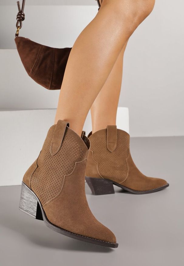 Renee - Brązowe Botki Typu Kowbojki na Stożku ze Skóry Naturalnej Clearfeather. Okazja: na co dzień. Kolor: brązowy. Materiał: skóra. Obcas: na stożku. Styl: klasyczny, casual