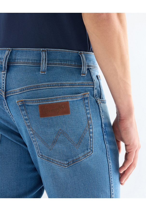 Wrangler - MĘSKIE SPODNIE WRANGLER TEXAS SLIM LIGHT VISUAL 112378817