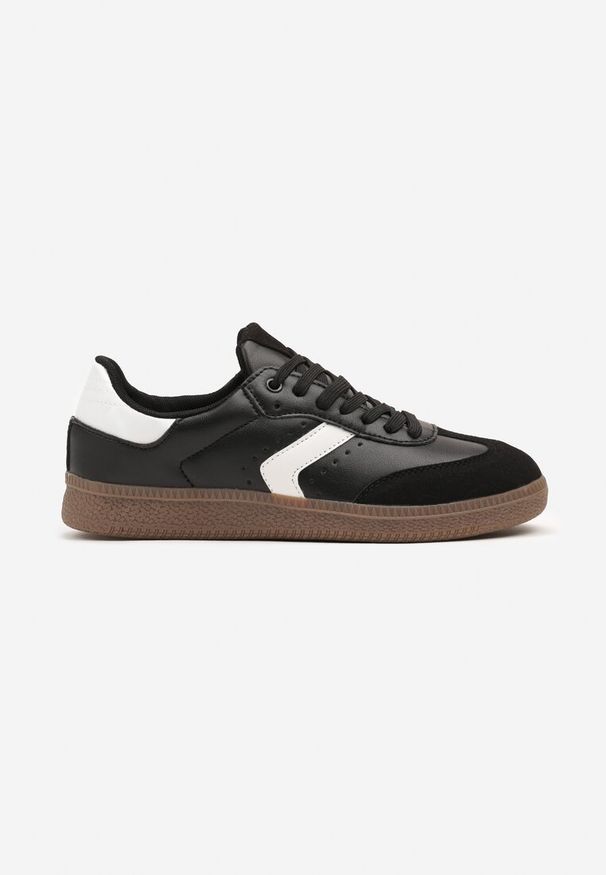 Born2be - Czarne Sneakersy w Stylu Tenisówek z Perforacją Aranaria. Okazja: na co dzień, na spacer. Kolor: czarny. Materiał: kauczuk, jeans. Sport: turystyka piesza