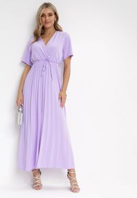 Born2be - Fioletowa Sukienka Plisowana Maxi z Wiązanym Paskiem Dianiza. Kolor: fioletowy. Materiał: materiał. Długość: maxi #5