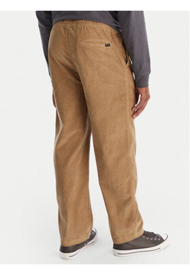 Billabong Spodnie materiałowe Larry Cord EBYNP00111 Brązowy Regular Fit. Kolor: brązowy. Materiał: bawełna