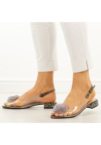 DiA - Pewter silikonowe sandały damskie na obcasie z kryształami, transparentne Dia 9003. Okazja: na wesele, na ślub cywilny. Kolor: srebrny. Materiał: skóra. Wzór: aplikacja. Sezon: wiosna, lato. Obcas: na obcasie. Styl: klasyczny. Wysokość obcasa: niski #1