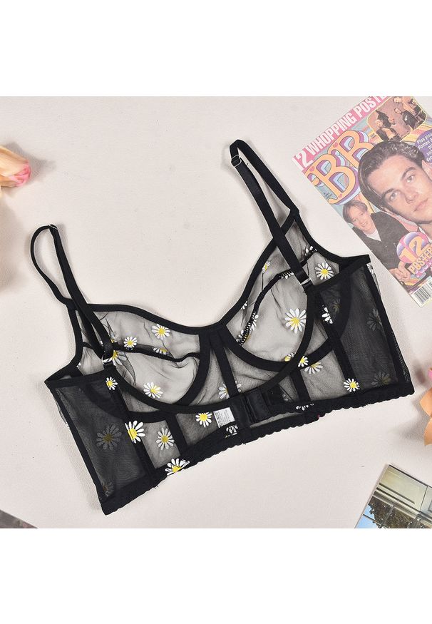 Intica - Komplet bieliźniarski z delikatnym wzorem i szerokimi ramiączkami Jeongeun. Kolor: czarny. Materiał: materiał