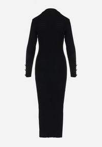 Born2be - Czarna Prążkowana Maxi Sukienka z Wiskozą Ozdobiona Guzikami i Rozcięciem Pollare. Kolor: czarny. Materiał: prążkowany, wiskoza. Wzór: aplikacja. Sezon: zima. Długość: maxi #3
