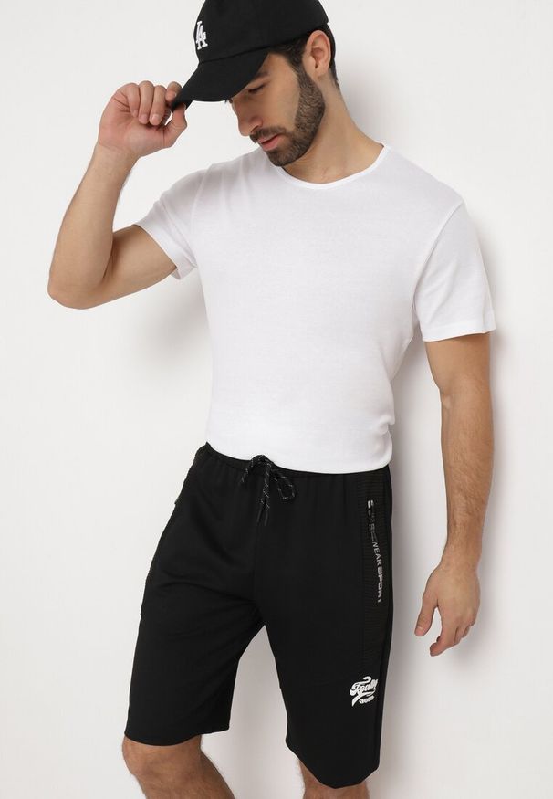 Born2be - Czarne Szorty Dresowe z Zasuwanymi Kieszeniami Elawn. Okazja: na co dzień. Kolor: czarny. Materiał: dresówka. Styl: casual
