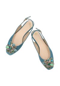 Turkusowe Sandały Armodo Eleganckie Obuwie Damskie. Okazja: na co dzień. Kolor: niebieski. Materiał: zamsz, welur. Wzór: aplikacja, kwiaty. Obcas: na obcasie. Styl: elegancki. Wysokość obcasa: niski #7