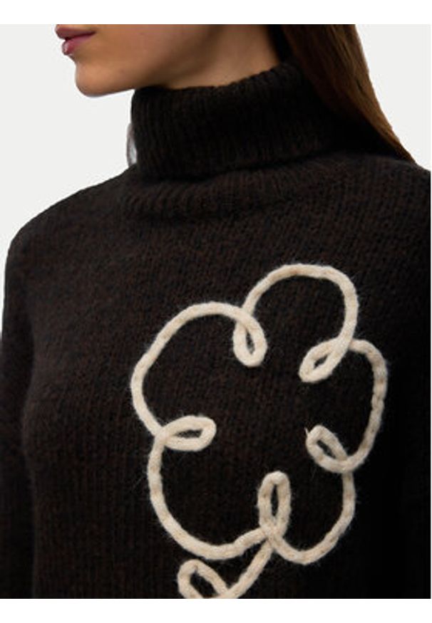 Vero Moda Golf Fatima 10335036 Brązowy Regular Fit. Typ kołnierza: golf. Kolor: brązowy. Materiał: syntetyk