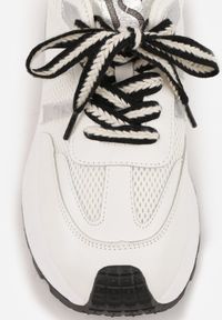 Renee - Białe Streetwearowe Sneakersy Chunky VICES na Platformie Ilnatea. Okazja: na co dzień. Kolor: biały. Materiał: jeans. Obcas: na platformie. Sport: fitness #9