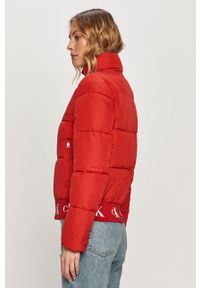 Calvin Klein Jeans - Kurtka. Typ kołnierza: bez kaptura. Kolor: czerwony. Materiał: bawełna, materiał, elastan, tkanina, poliester, włókno. Wzór: gładki #2
