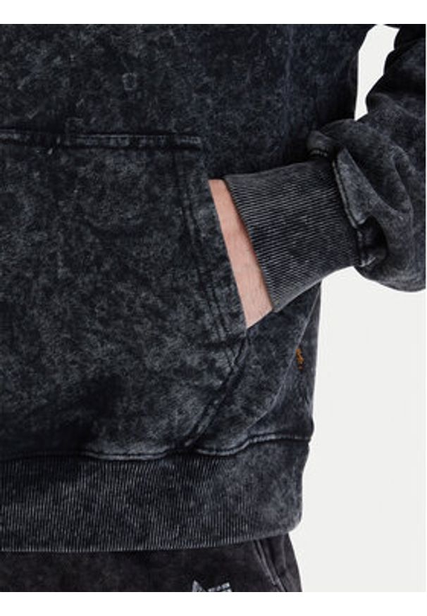 Alpha Industries Bluza 266333 Czarny Regular Fit. Kolor: czarny. Materiał: bawełna
