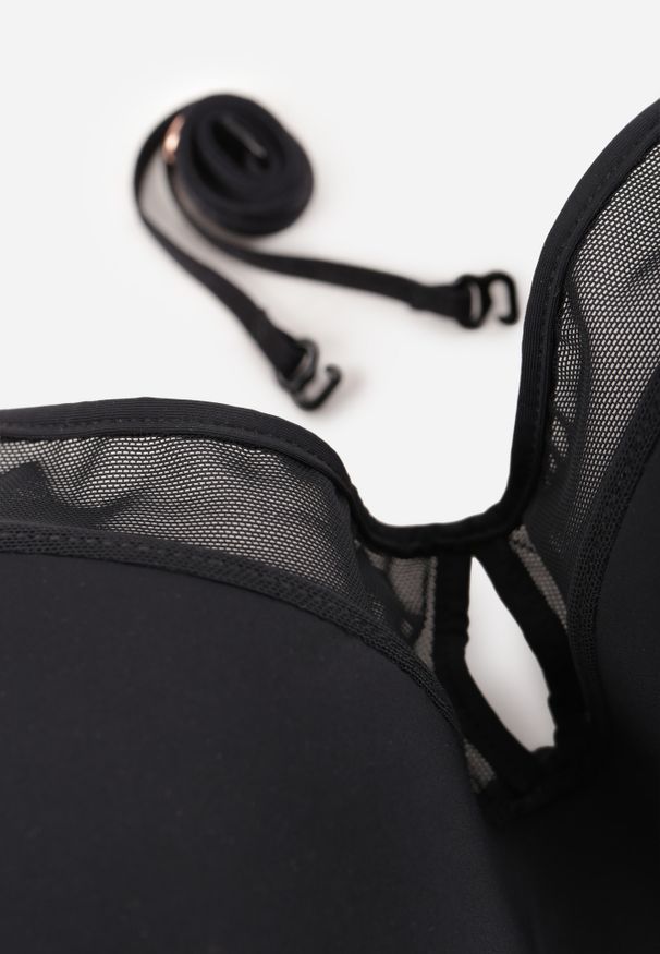 Renee - Czarny Biustonosz z Siateczkową Wstawką i Ozdobnymi Paskami przy Dekolcie Sabesa. Kolor: czarny