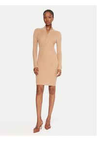 Guess Sukienka codzienna W5BK45 Z0572 Beżowy Slim Fit. Okazja: na co dzień. Kolor: beżowy. Materiał: wiskoza. Typ sukienki: proste. Styl: casual #4