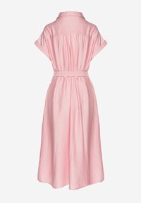 Born2be - Różowa Wiskozowa Sukienka Koszulowa z Paskiem Rinaruna. Okazja: na co dzień. Kolor: różowy. Materiał: wiskoza. Typ sukienki: koszulowe. Styl: casual, elegancki #6