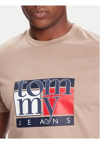 Tommy Jeans T-Shirt DM0DM21977 Beżowy Regular Fit. Kolor: beżowy. Materiał: bawełna #5