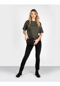 Pepe Jeans T-Shirt "Agnes" | PL581101 | Agnes | Kobieta | Wojskowa Zieleń. Materiał: bawełna. Wzór: nadruk. Styl: militarny