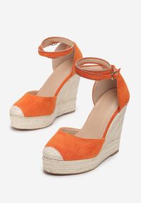 Born2be - Pomarańczowe Sandały Neamerise. Nosek buta: okrągły. Zapięcie: pasek. Kolor: pomarańczowy. Wzór: gładki, aplikacja. Obcas: na koturnie #5