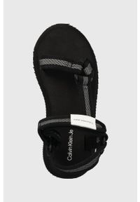 Calvin Klein Jeans sandały PREFRESATO SANDAL WEBBING XRAY damskie kolor czarny na platformie YW0YW00969. Zapięcie: rzepy. Kolor: czarny. Materiał: włókno, materiał. Obcas: na platformie #3