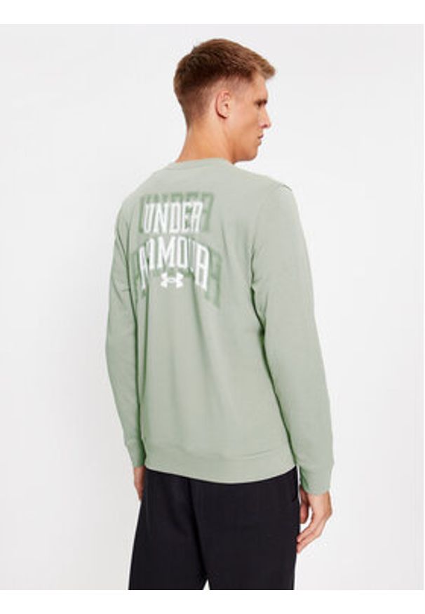 Under Armour Bluza Ua Rival Terry Graphic Crew 1379764 Zielony Loose Fit. Kolor: zielony. Materiał: bawełna