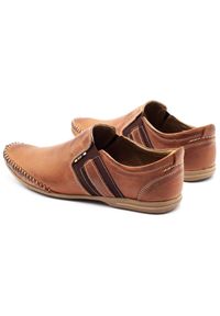 KOMODO Skórzane buty męskie 711 brązowe. Okazja: na co dzień. Zapięcie: bez zapięcia. Kolor: brązowy. Materiał: skóra. Styl: casual #7