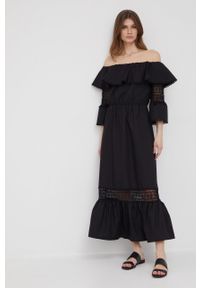 XT Studio sukienka bawełniana kolor czarny midi rozkloszowana. Typ kołnierza: dekolt hiszpanka. Kolor: czarny. Materiał: bawełna. Typ sukienki: rozkloszowane. Długość: midi