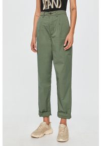 Pepe Jeans - Spodnie Breeze. Kolor: zielony. Materiał: tkanina #1