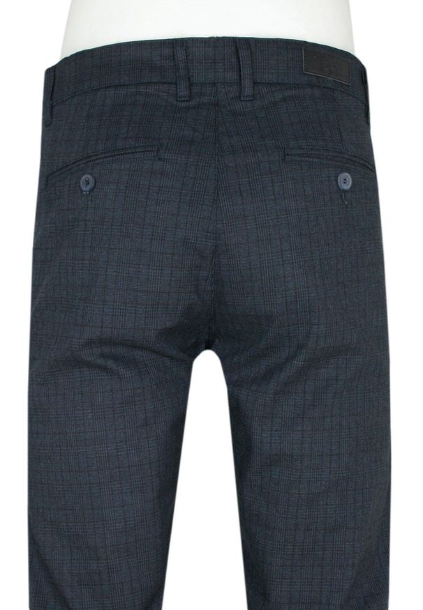 Quickside - Spodnie Męskie Chinos, Zwężana Nogawka -QUICKSIDE - Granatowe, Delikatna Kratka. Kolor: niebieski. Materiał: wiskoza, poliester, elastan. Wzór: kratka. Sezon: lato