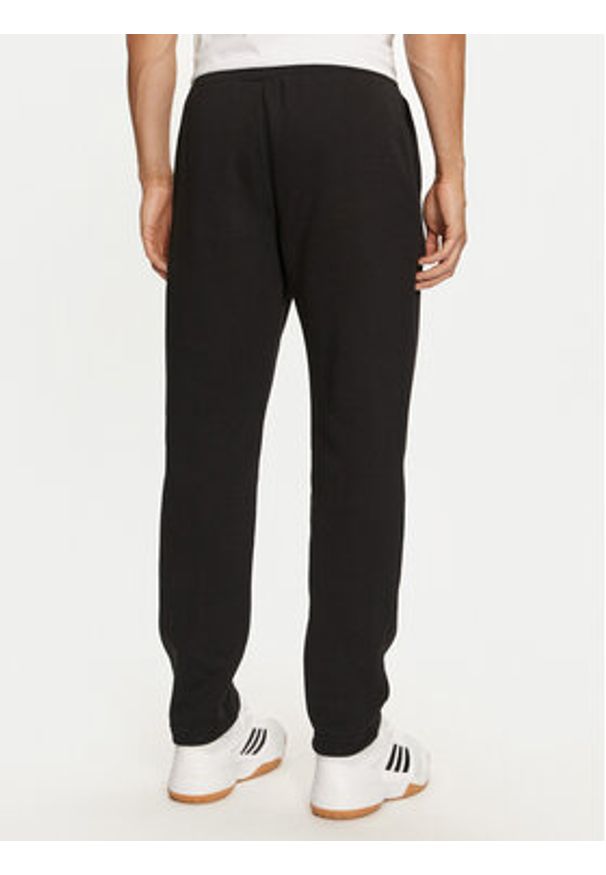 Calvin Klein Spodnie dresowe K10K113654 Czarny Regular Fit. Kolor: czarny. Materiał: bawełna