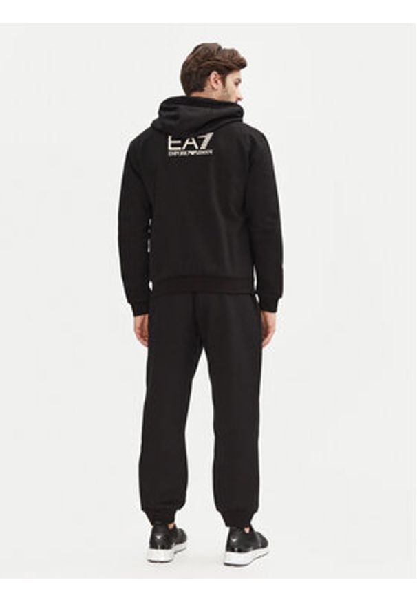 EA7 Emporio Armani Dres 7M000243 AF10377 MC156 Czarny Regular Fit. Kolor: czarny. Materiał: bawełna