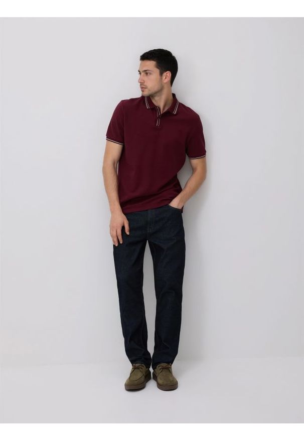 Reserved - Koszulka polo z bawełny merceryzowanej - bordowy. Typ kołnierza: polo. Kolor: czerwony. Materiał: bawełna