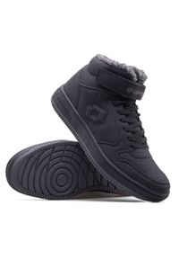 LOTTO - Buty na co dzień Lotto Paliot Fur. Okazja: na co dzień. Kolor: czarny. Materiał: materiał, syntetyk, tkanina. Sezon: zima. Sport: turystyka piesza