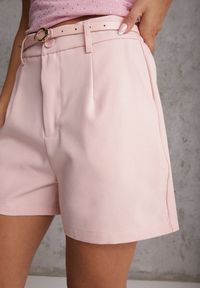 Renee - Różowe Szorty High Waist w Eleganckim Stylu z Cienkim Paskiem ze Sprzączką Rissarie. Stan: podwyższony. Kolor: różowy. Sezon: lato. Styl: elegancki #3