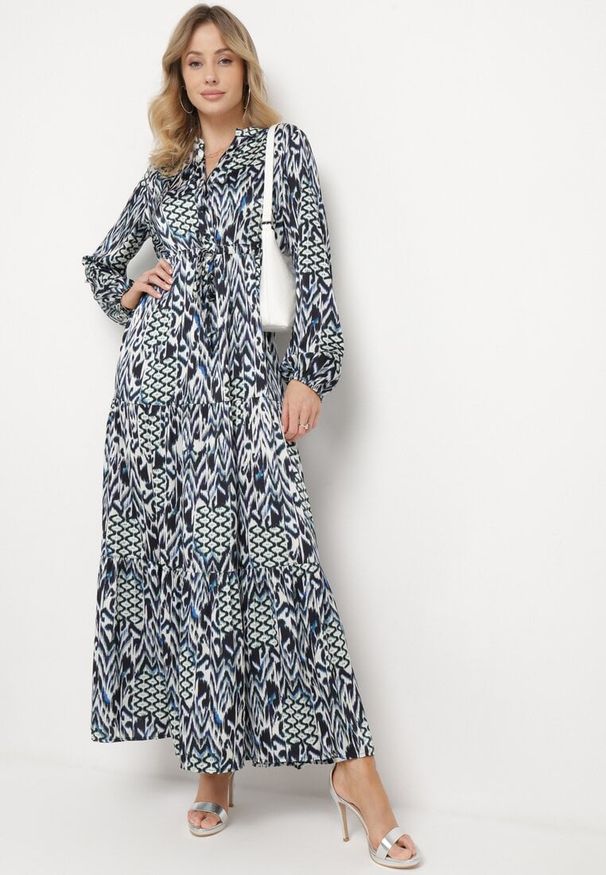 Born2be - Niebieska Rozkloszowana Sukienka z Paskiem w Talii i Falbanką Zapinana na Guziki Loremarie. Okazja: na co dzień. Kolor: niebieski. Wzór: aplikacja. Typ sukienki: proste. Styl: casual, elegancki