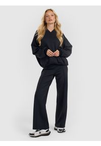 4f - 4F Bluza dresowa rozpinana bez kaptura damska - czarna S. Typ kołnierza: bez kaptura. Kolor: czarny. Materiał: dresówka