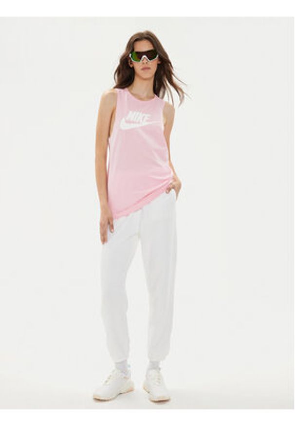 Nike Top CW2206 Różowy Regular Fit. Kolor: różowy. Materiał: bawełna