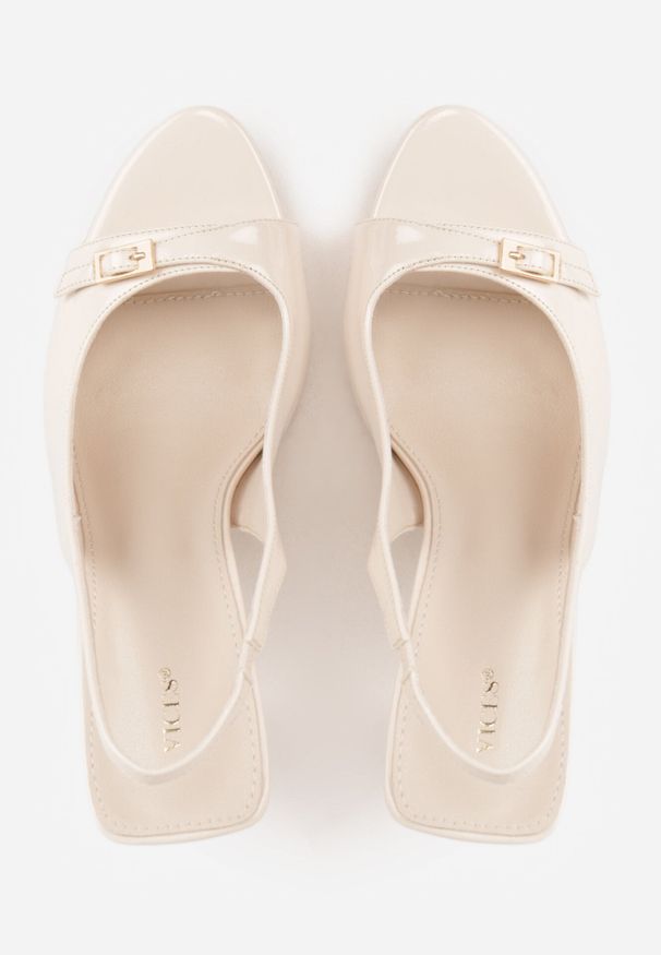 Born2be - Beżowe Lakierowane Sandały VICES na Szpilce z Odkrytą Piętą i Klamrą Haziel. Zapięcie: klamry. Kolor: beżowy. Materiał: lakier. Wzór: koronka. Obcas: na szpilce. Styl: elegancki