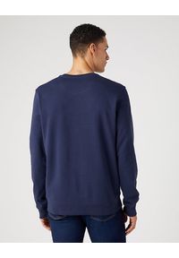 Wrangler - WRANGLER SEASONAL CREW MĘSKA BLUZA BEZ KAPTURA NIEROZPINANA NAVY W6F3I3114. Typ kołnierza: bez kaptura