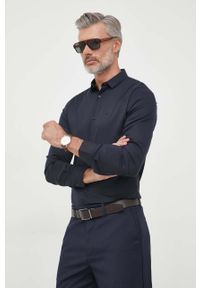 Armani Exchange koszula męska kolor granatowy regular z kołnierzykiem klasycznym. Typ kołnierza: kołnierzyk klasyczny. Kolor: niebieski. Materiał: tkanina, jedwab, materiał, lyocell. Długość rękawa: długi rękaw. Długość: długie. Styl: klasyczny #1