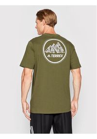 Adidas - adidas T-Shirt Terrex Mountain Graphic HE1768 Zielony Regular Fit. Kolor: zielony. Materiał: bawełna #2