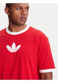 Adidas - adidas T-Shirt adicolor 2000s Cali JX1514 Czerwony Loose Fit. Kolor: czerwony. Materiał: bawełna #4