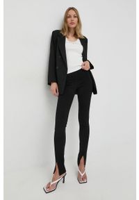 Miss Sixty top damski kolor biały. Okazja: na co dzień. Kolor: biały. Materiał: dzianina. Wzór: gładki. Styl: casual #5