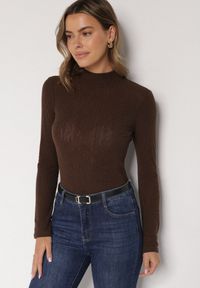 Born2be - Brązowa Bluzka Longsleeve z Półgolfem z Półtransparentnej Tkaniny z Wiskozą Tuseana. Okazja: do pracy, na spotkanie biznesowe, na randkę. Kolor: brązowy. Materiał: tkanina, wiskoza. Długość rękawa: długi rękaw. Styl: biznesowy #4