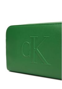 Calvin Klein Jeans Torebka Sculpted Ew Camera Bag LV04K3036G Zielony. Kolor: zielony. Materiał: skórzane