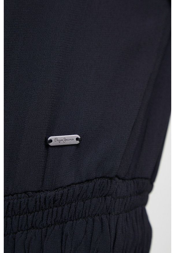 Pepe Jeans Sukienka LUCY kolor czarny mini rozkloszowana. Kolor: czarny. Materiał: tkanina. Długość rękawa: długi rękaw. Typ sukienki: rozkloszowane. Długość: mini