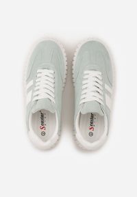 Renee - Zielone Sneakersy na Tłoczonej Platformie Ozdobione Dwoma Paskami Hesaia. Okazja: na co dzień. Zapięcie: pasek. Kolor: zielony. Materiał: jeans. Wzór: aplikacja. Obcas: na platformie #6