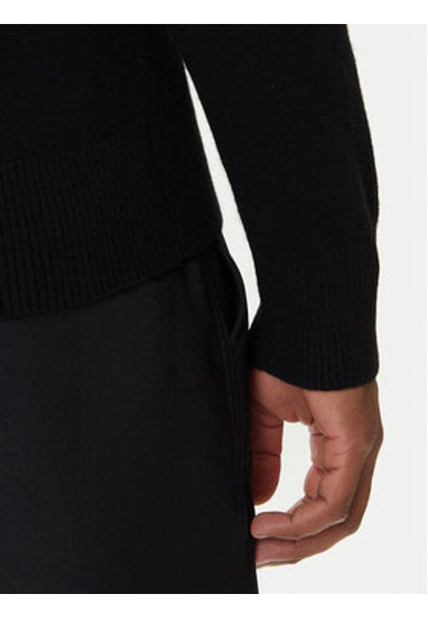 Versace Jeans Couture Sweter 79GAFM00 CMH81 Czarny Regular Fit. Kolor: czarny. Materiał: wełna, wiskoza