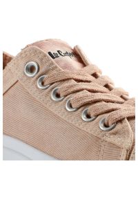 Różowe Trampki Lee Cooper Damskie Stylowe Obuwie. Okazja: na uczelnię, na spacer, na co dzień. Kolor: różowy. Materiał: guma, jeans, materiał. Szerokość cholewki: normalna. Styl: elegancki #6