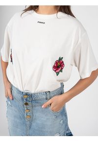 Pinko T-shirt "Toccante" | 101214 A0VI | Kobieta | Biały. Okazja: na co dzień. Kolor: biały. Materiał: bawełna. Wzór: kwiaty, jednolity. Styl: casual, elegancki