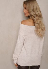 Renee - Beżowy Sweter z Wiskozą i Wełną Ozdobiony Wywiniętym Dekoltem Ravarienne. Kolor: beżowy. Materiał: wiskoza, wełna. Wzór: aplikacja. Sezon: zima #5